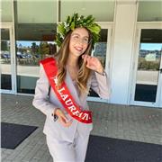 Studentessa della magistrale in Chimica Industriale, laureata in Chimica per l’Industria e l’Ambiente offre ripetizioni di chimica